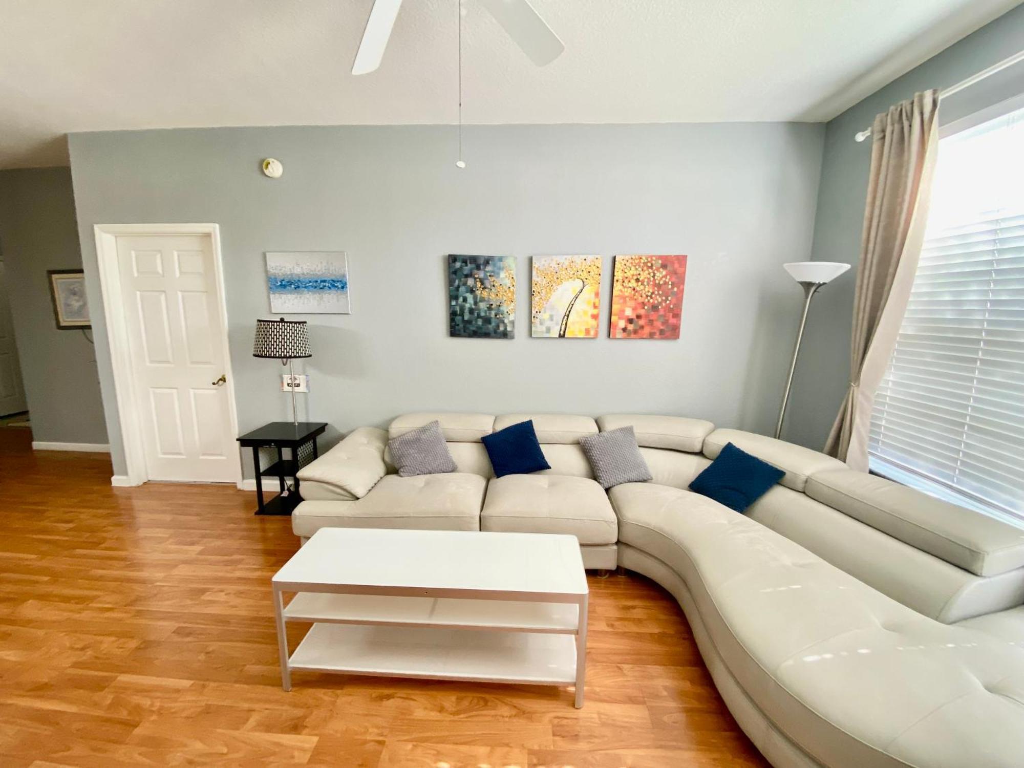 Apartamento 3 Bedroom Style Condo, 3 Miles To Disney! Kissimmee